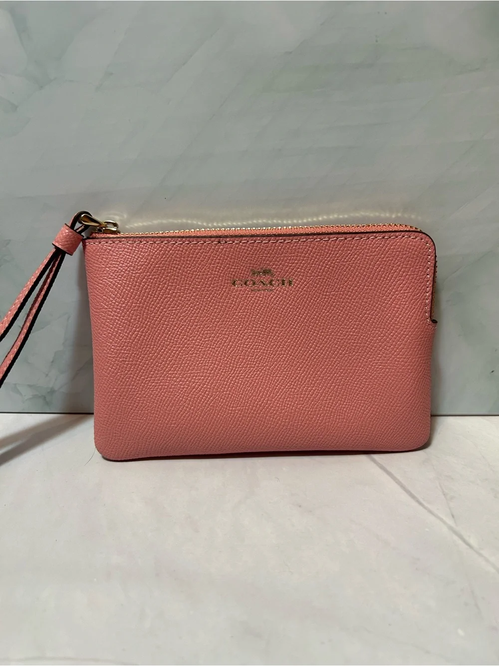 COACH Pink Pebbled Leather Wristlet Pouch with Gold Logo - Picture 3 of 5